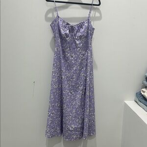 Sweet little summer dress the black ones zipper is stuck and won’t go up